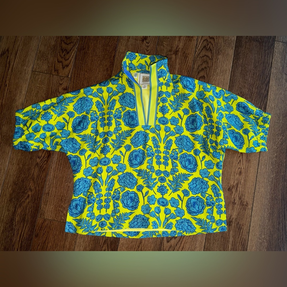 Emily McCarthy lime & cornflower blue poppy top